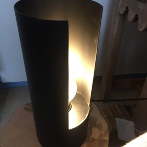 Tafellamp   cylinder met open gleuf