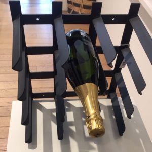 Wijnrek - industriële look - zwart metaal - hangmodel