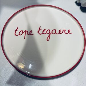 plateau tope tegaere rood